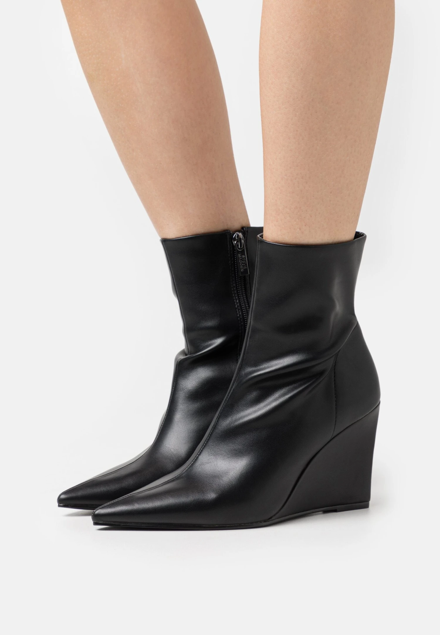 Steve Madden Serbia - Enkellaarsjes Met Sleehak - Black