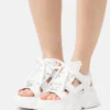 Steve Madden Playfied - Sandalen Met Plateauzool - White