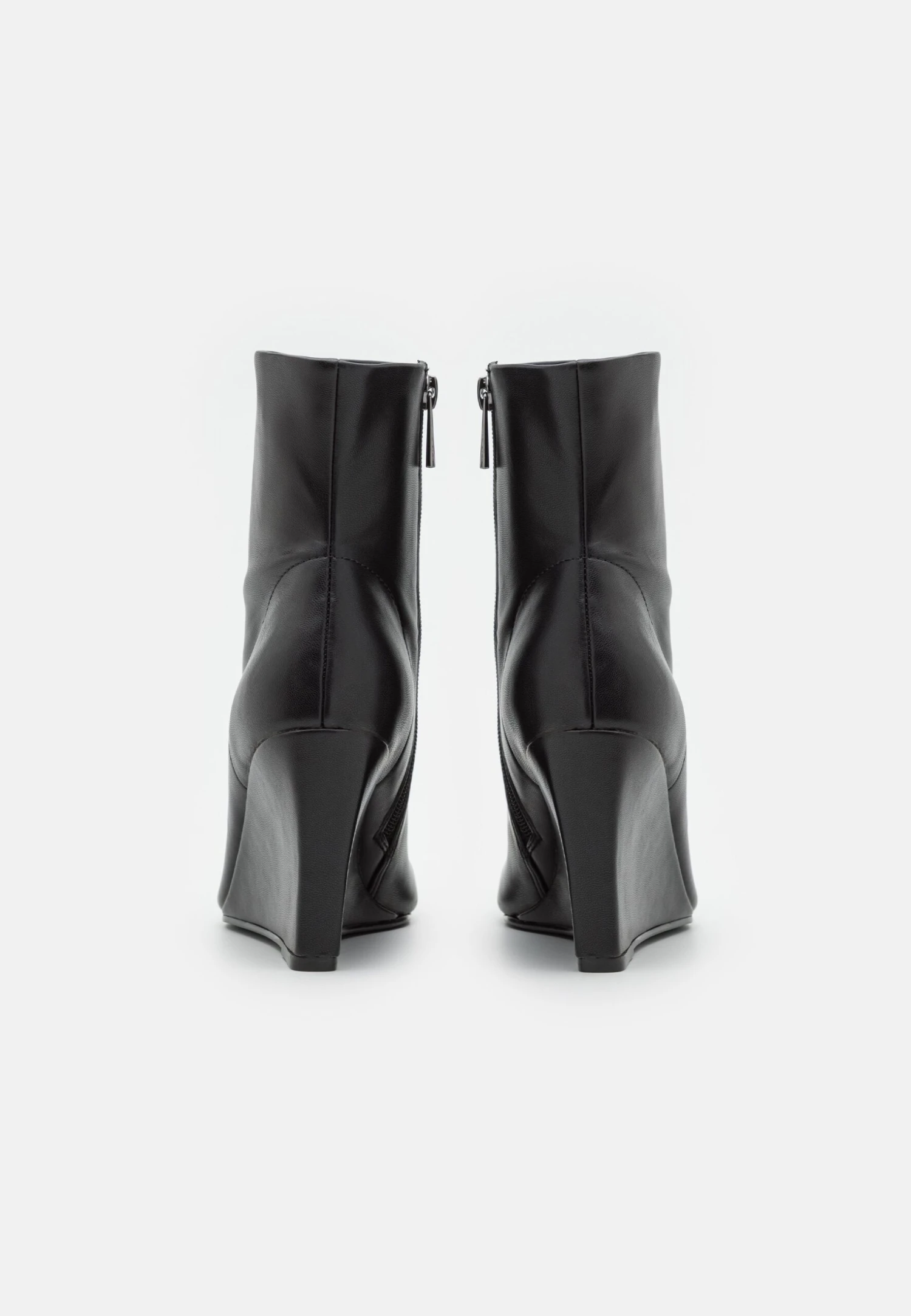 Steve Madden Serbia - Enkellaarsjes Met Sleehak - Black - Afbeelding 4