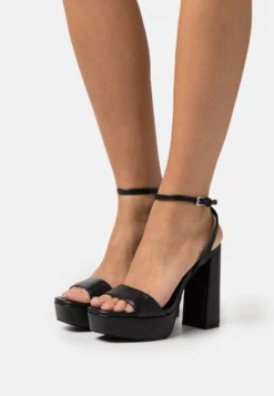 Steve Madden Lessa - Sandalen Met Plateauzool - Black