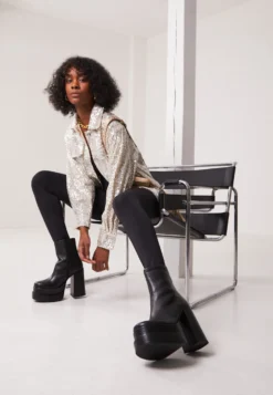 Steve Madden Enkellaarsjes Met Plateauzool - Black