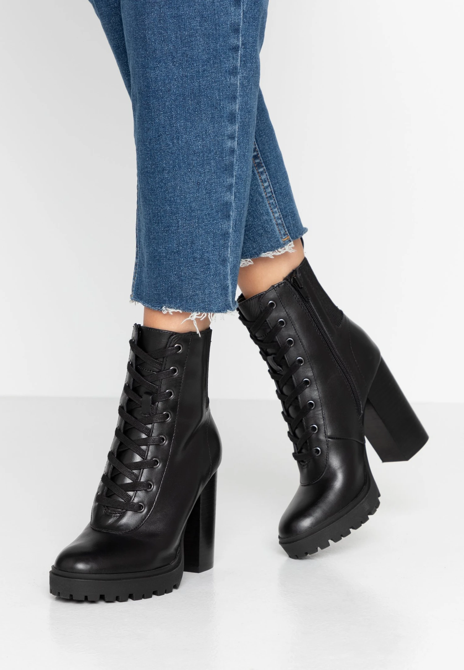 Steve Madden Latch - Enkellaarsjes Met Hoge Hak - Black