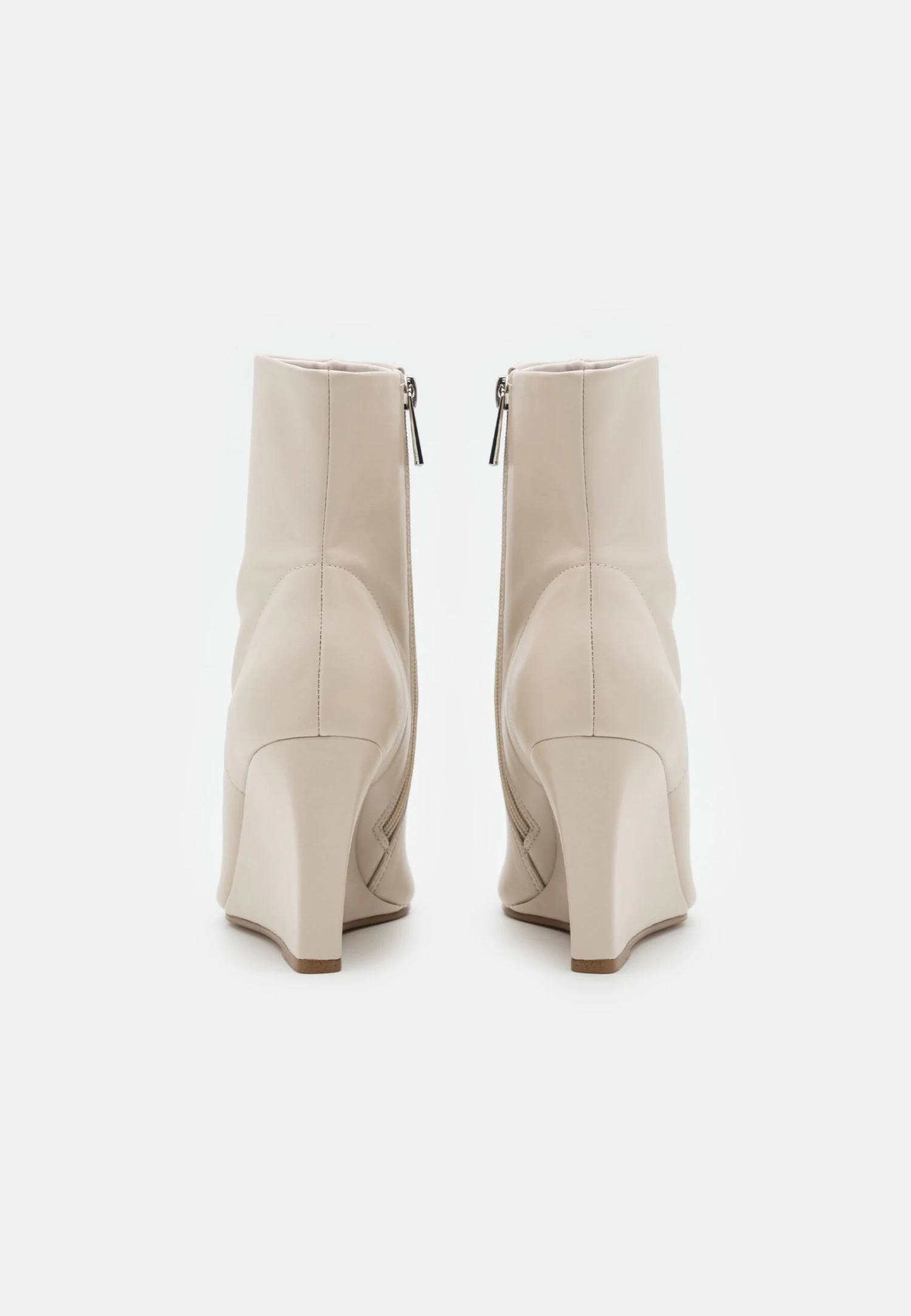 Steve Madden Serbia - Enkellaarsjes Met Sleehak - Bone - Afbeelding 4